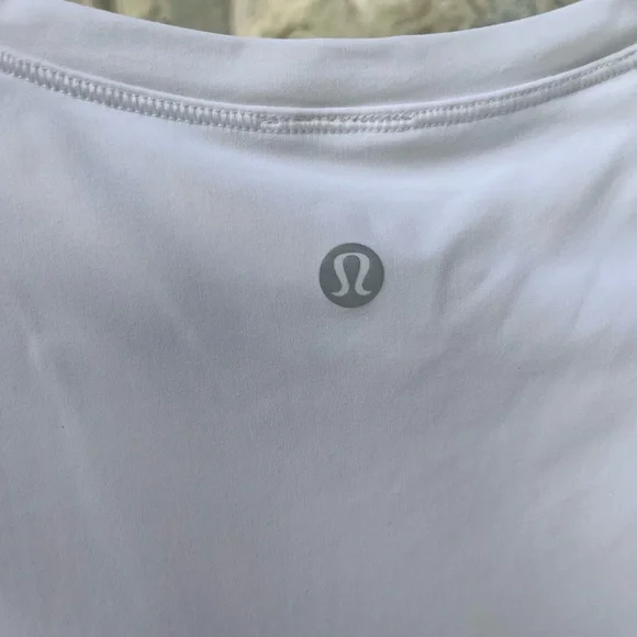 LULULEMON Quick Pace Long Sleeve White Size 8 EUC - Picture 13 of 16